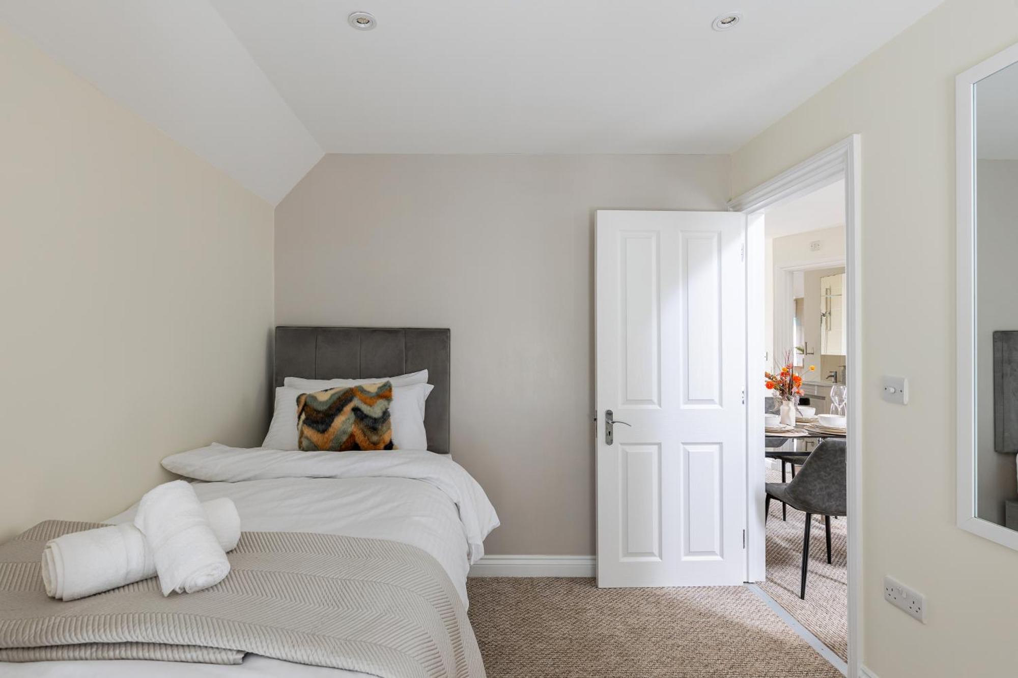 Apartment Flat In Guildford